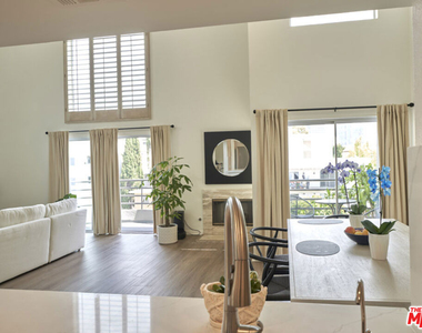 1617 S Beverly Glen Boulevard - Photo Thumbnail 21
