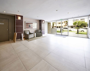 1617 S Beverly Glen Boulevard - Photo Thumbnail 2