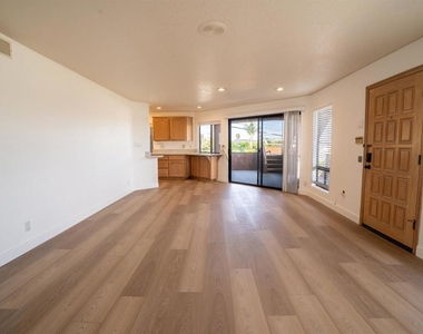 4766 Noyes St - Photo Thumbnail 13
