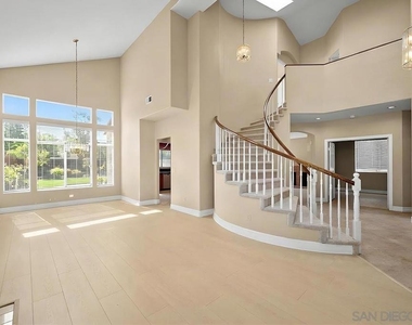 8721 Edulis Ct - Photo Thumbnail 8