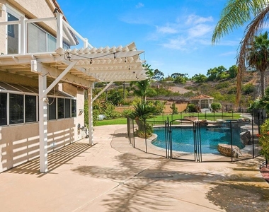 8721 Edulis Ct - Photo Thumbnail 39