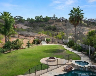 8721 Edulis Ct - Photo Thumbnail 23
