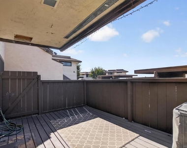 3837 Leland - Photo Thumbnail 22