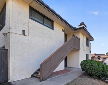 3837 Leland - Photo Thumbnail 27