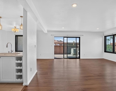3837 Leland - Photo Thumbnail 10