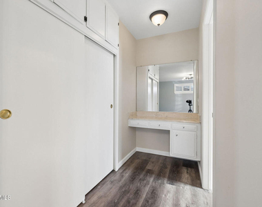 2066 Dwight Avenue - Photo Thumbnail 33
