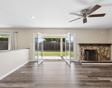 2066 Dwight Avenue - Photo Thumbnail 16