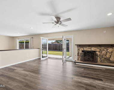 2066 Dwight Avenue - Photo Thumbnail 17