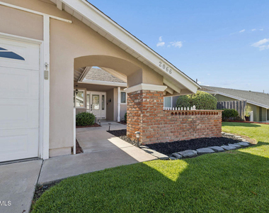 2066 Dwight Avenue - Photo Thumbnail 3