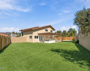 5769 Nutwood Circle - Photo Thumbnail 20