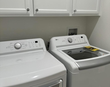 3045 Blazing Star Drive - Photo Thumbnail 33