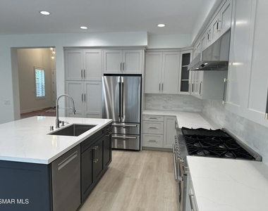 3045 Blazing Star Drive - Photo Thumbnail 10