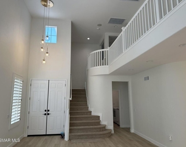 3045 Blazing Star Drive - Photo Thumbnail 4