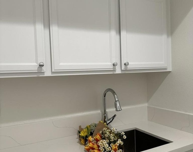 3045 Blazing Star Drive - Photo Thumbnail 32
