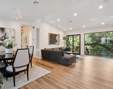 17 Sherwood Drive - Photo Thumbnail 2