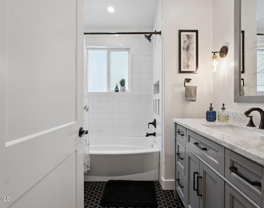 17 Sherwood Drive - Photo Thumbnail 30