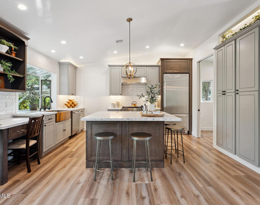 17 Sherwood Drive - Photo Thumbnail 7