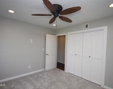 4745 Avedon Road - Photo Thumbnail 11