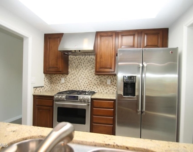 4745 Avedon Road - Photo Thumbnail 6