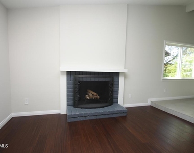 4745 Avedon Road - Photo Thumbnail 8