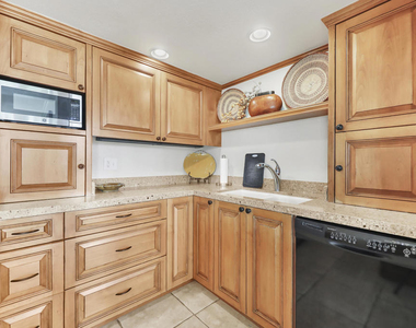 42320 Baracoa Drive - Photo Thumbnail 9