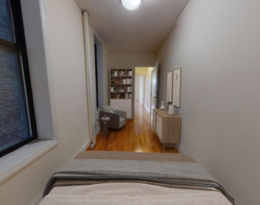 East 36th Street - Photo Thumbnail 4