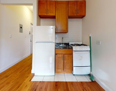 East 36th Street - Photo Thumbnail 1