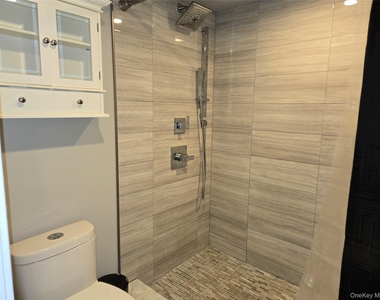 6 Harmony Lane - Photo Thumbnail 12