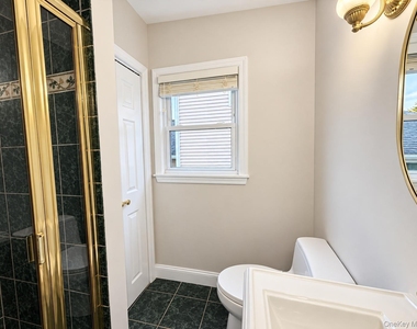 37 Harding Avenue - Photo Thumbnail 9
