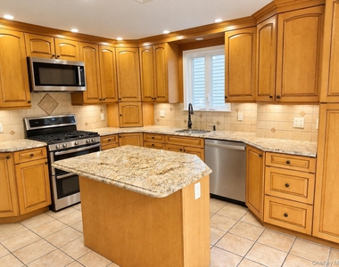 37 Harding Avenue - Photo Thumbnail 5