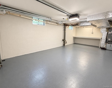 37 Harding Avenue - Photo Thumbnail 16