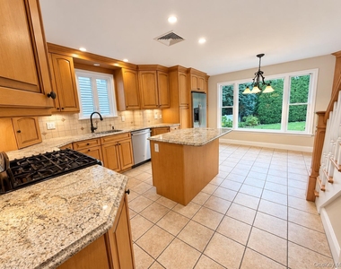 37 Harding Avenue - Photo Thumbnail 4