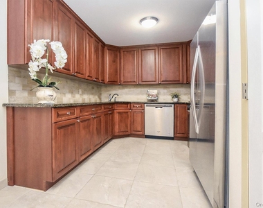 200 Carney Street - Photo Thumbnail 5