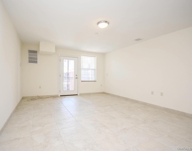 200 Carney Street - Photo Thumbnail 9