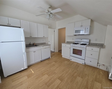291 Main Street - Photo Thumbnail 1