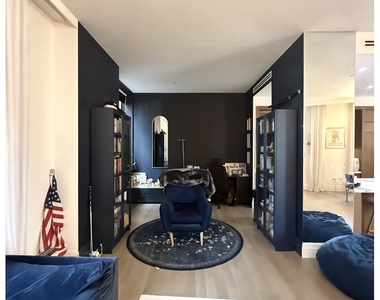 100 Barclay Street - Photo Thumbnail 2