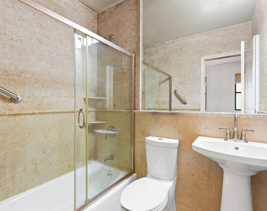186 W 80th Street - Photo Thumbnail 5