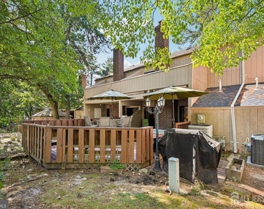 1502 Bromley Estates - Photo Thumbnail 14
