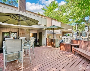 1502 Bromley Estates - Photo Thumbnail 15