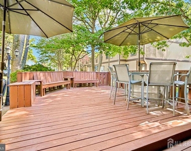 1502 Bromley Estates - Photo Thumbnail 11