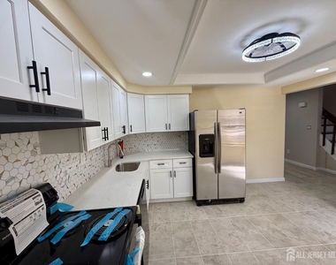 1502 Bromley Estates - Photo Thumbnail 1