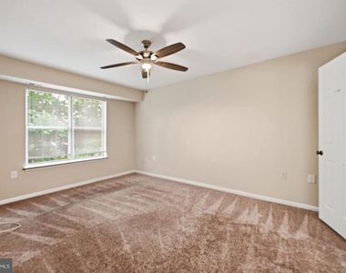 8909 Sugarwood Lane - Photo Thumbnail 20
