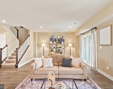 24274 Thurso Square - Photo Thumbnail 32