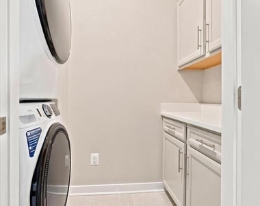 24274 Thurso Square - Photo Thumbnail 68