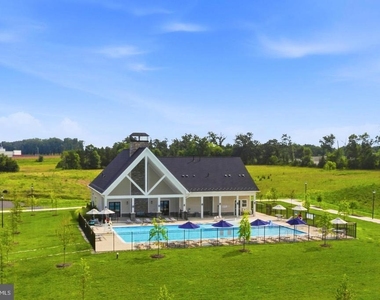 24274 Thurso Square - Photo Thumbnail 81