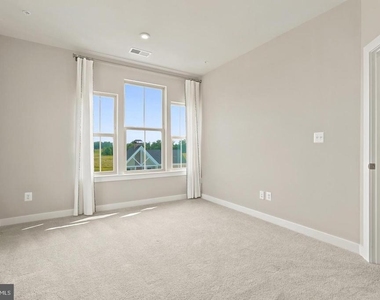 24274 Thurso Square - Photo Thumbnail 55