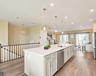 24274 Thurso Square - Photo Thumbnail 18