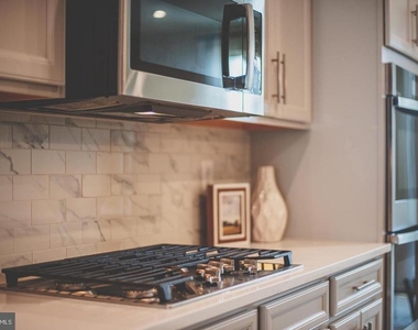 24274 Thurso Square - Photo Thumbnail 26