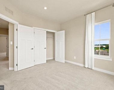 24274 Thurso Square - Photo Thumbnail 56