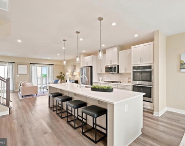 24274 Thurso Square - Photo Thumbnail 20